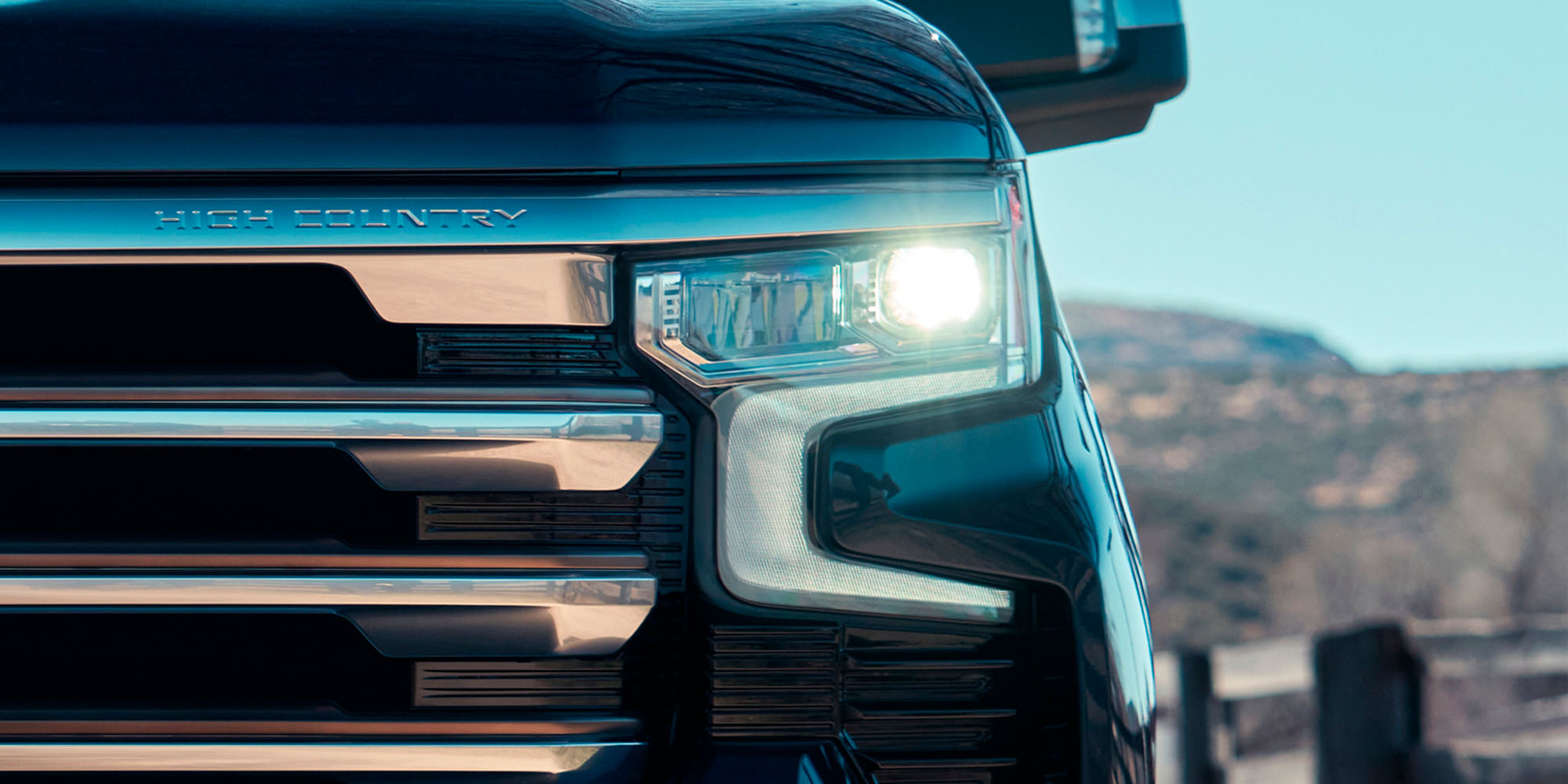 Faros delanteros rediseñados de la Chevrolet Silverado