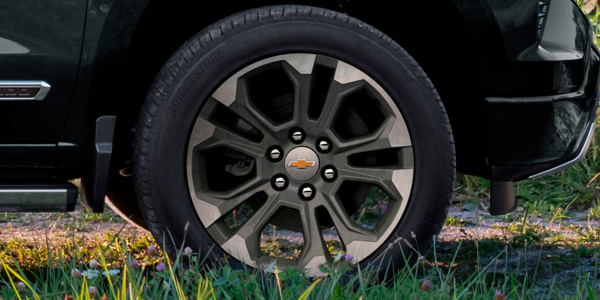 Llantas de 18 y 20 pulgadas según versión de la Chevrolet Silverado
